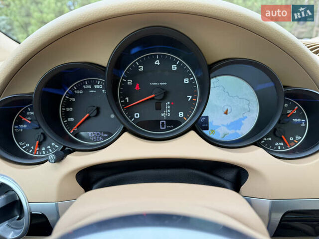 Белый Порше Каен, объемом двигателя 3.6 л и пробегом 70 тыс. км за 27000 $, фото 34 на Automoto.ua