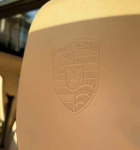 Білий Порше Cayenne, об'ємом двигуна 3 л та пробігом 99 тис. км за 32500 $, фото 22 на Automoto.ua