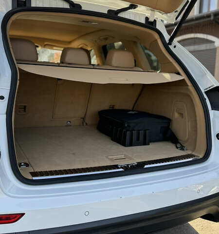 Білий Порше Cayenne, об'ємом двигуна 3 л та пробігом 99 тис. км за 32500 $, фото 12 на Automoto.ua