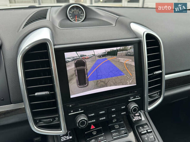 Белый Порше Каен, объемом двигателя 3.6 л и пробегом 62 тыс. км за 29999 $, фото 22 на Automoto.ua