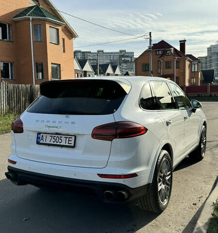 Білий Порше Cayenne, об'ємом двигуна 3 л та пробігом 99 тис. км за 32500 $, фото 7 на Automoto.ua