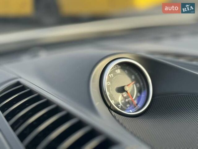 Белый Порше Каен, объемом двигателя 3.6 л и пробегом 133 тыс. км за 34999 $, фото 1 на Automoto.ua