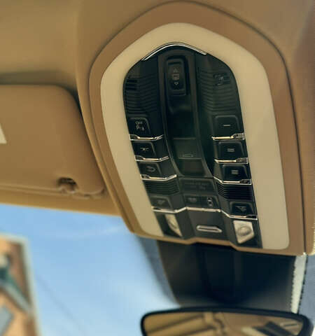 Білий Порше Cayenne, об'ємом двигуна 3 л та пробігом 99 тис. км за 32500 $, фото 18 на Automoto.ua