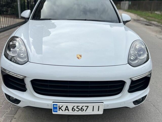 Білий Порше Cayenne, об'ємом двигуна 3 л та пробігом 104 тис. км за 35352 $, фото 2 на Automoto.ua