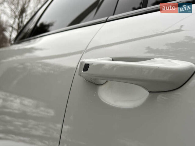 Белый Порше Каен, объемом двигателя 2.97 л и пробегом 92 тыс. км за 34999 $, фото 13 на Automoto.ua