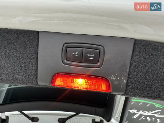 Белый Порше Каен, объемом двигателя 3.6 л и пробегом 62 тыс. км за 29999 $, фото 34 на Automoto.ua