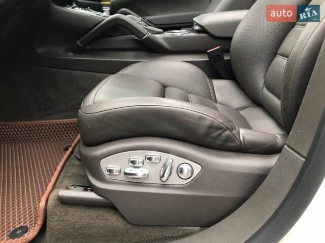 Білий Порше Cayenne, об'ємом двигуна 3.6 л та пробігом 89 тис. км за 32900 $, фото 10 на Automoto.ua