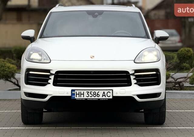 Белый Порше Каен, объемом двигателя 3 л и пробегом 137 тыс. км за 43000 $, фото 4 на Automoto.ua