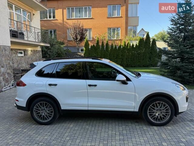 Білий Порше Cayenne, об'ємом двигуна 3.6 л та пробігом 111 тис. км за 31000 $, фото 7 на Automoto.ua