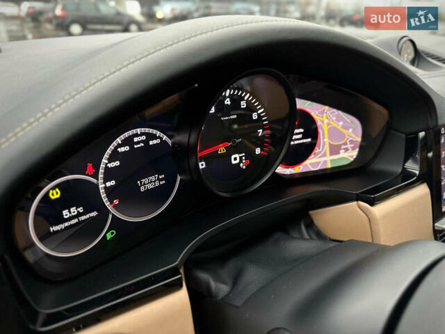 Белый Порше Каен, объемом двигателя 3 л и пробегом 179 тыс. км за 47800 $, фото 35 на Automoto.ua