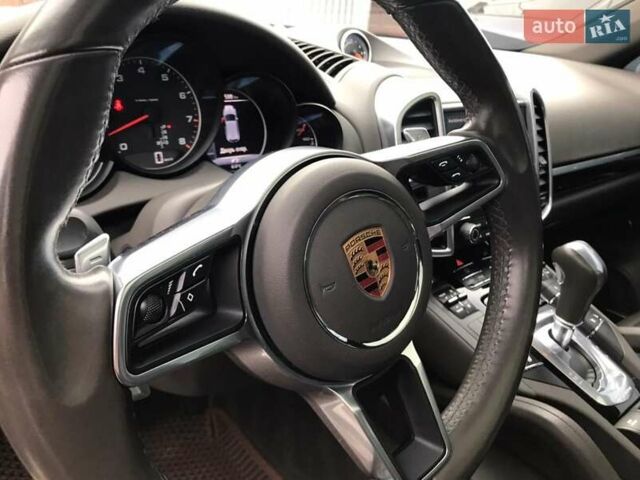 Білий Порше Cayenne, об'ємом двигуна 3.6 л та пробігом 89 тис. км за 32900 $, фото 66 на Automoto.ua