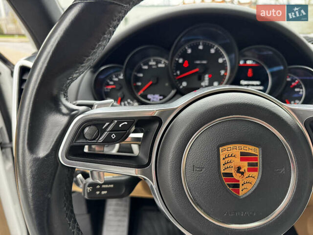 Білий Порше Cayenne, об'ємом двигуна 3.6 л та пробігом 150 тис. км за 29700 $, фото 50 на Automoto.ua