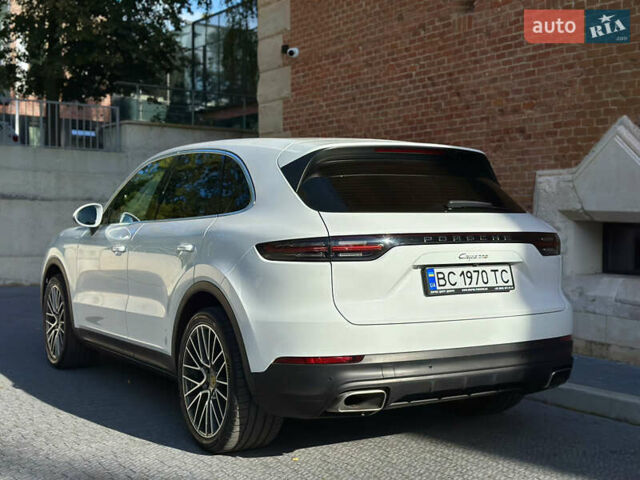 Белый Порше Каен, объемом двигателя 3 л и пробегом 105 тыс. км за 48500 $, фото 13 на Automoto.ua