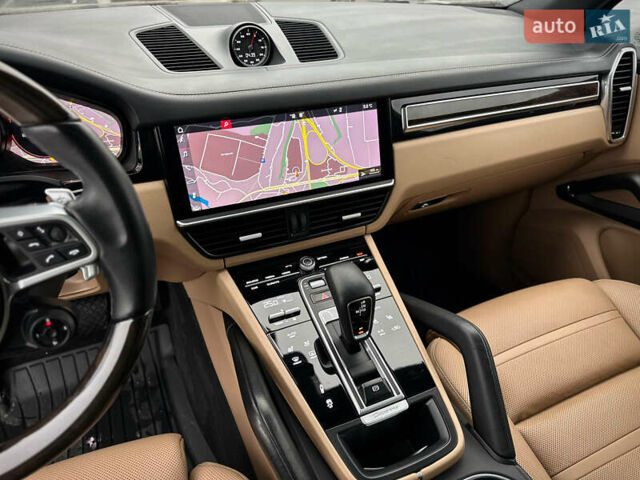 Белый Порше Каен, объемом двигателя 3 л и пробегом 179 тыс. км за 47800 $, фото 70 на Automoto.ua