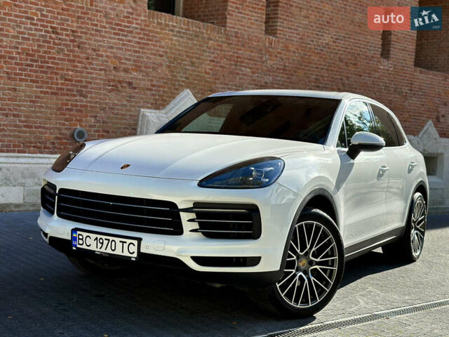 Белый Порше Каен, объемом двигателя 3 л и пробегом 105 тыс. км за 48500 $, фото 3 на Automoto.ua