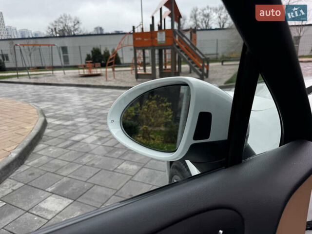 Белый Порше Каен, объемом двигателя 3.6 л и пробегом 150 тыс. км за 28900 $, фото 16 на Automoto.ua