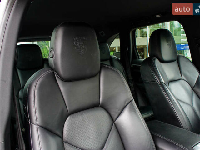 Білий Порше Cayenne, об'ємом двигуна 3.6 л та пробігом 124 тис. км за 28700 $, фото 29 на Automoto.ua
