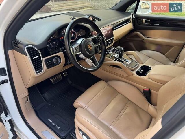 Білий Порше Cayenne, об'ємом двигуна 2.89 л та пробігом 115 тис. км за 49800 $, фото 27 на Automoto.ua
