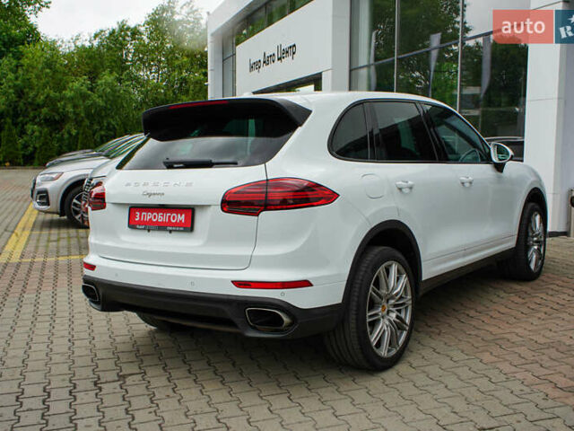 Білий Порше Cayenne, об'ємом двигуна 3.6 л та пробігом 124 тис. км за 28700 $, фото 4 на Automoto.ua