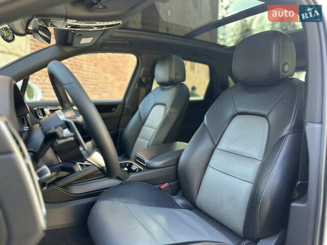 Белый Порше Каен, объемом двигателя 3 л и пробегом 105 тыс. км за 48500 $, фото 21 на Automoto.ua