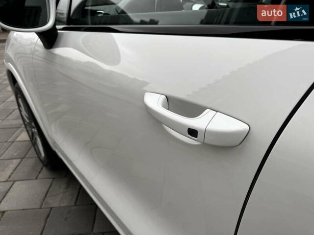 Білий Порше Cayenne, об'ємом двигуна 3.6 л та пробігом 150 тис. км за 29700 $, фото 13 на Automoto.ua