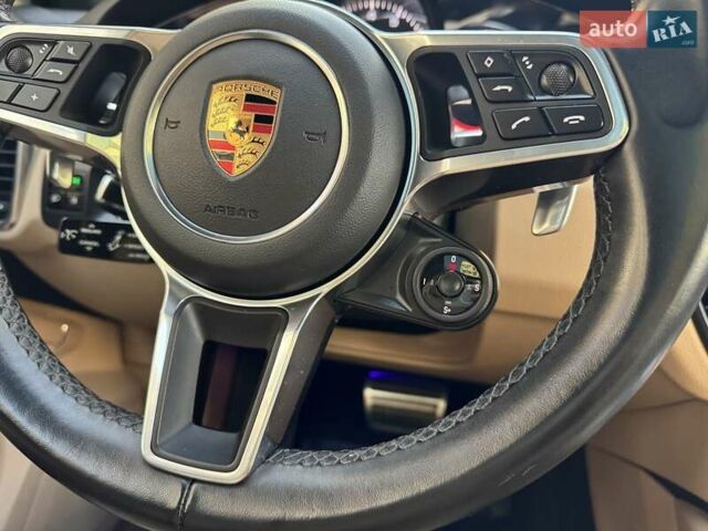 Білий Порше Cayenne, об'ємом двигуна 2.89 л та пробігом 115 тис. км за 49800 $, фото 35 на Automoto.ua