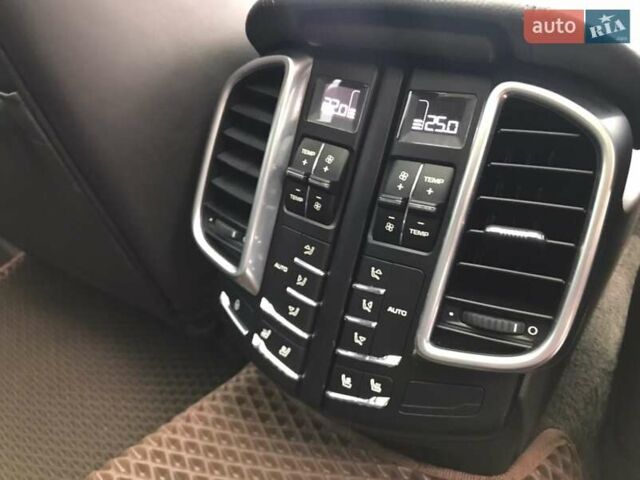 Білий Порше Cayenne, об'ємом двигуна 3.6 л та пробігом 89 тис. км за 32900 $, фото 37 на Automoto.ua