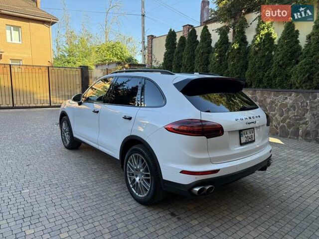 Білий Порше Cayenne, об'ємом двигуна 3.6 л та пробігом 111 тис. км за 31000 $, фото 13 на Automoto.ua