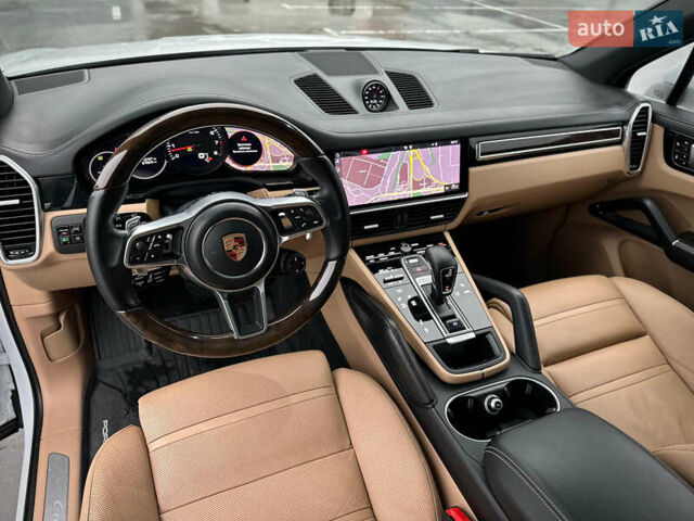 Белый Порше Каен, объемом двигателя 3 л и пробегом 179 тыс. км за 47800 $, фото 46 на Automoto.ua