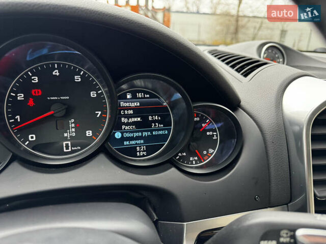 Білий Порше Cayenne, об'ємом двигуна 3.6 л та пробігом 150 тис. км за 29700 $, фото 54 на Automoto.ua