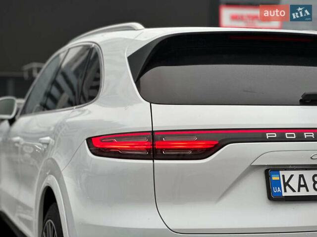 Белый Порше Каен, объемом двигателя 3 л и пробегом 179 тыс. км за 47800 $, фото 18 на Automoto.ua