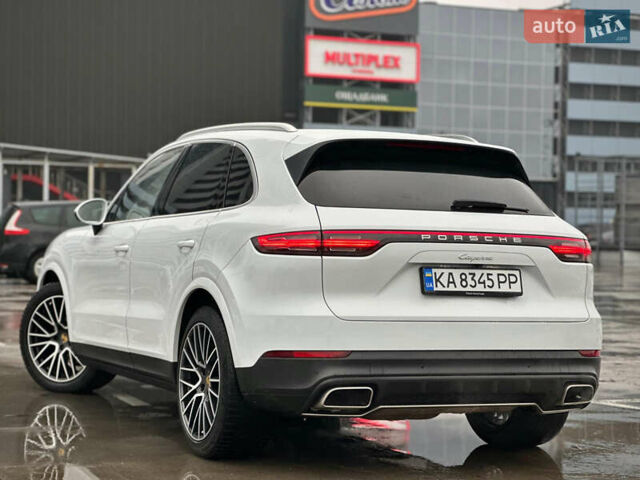 Белый Порше Каен, объемом двигателя 3 л и пробегом 179 тыс. км за 47800 $, фото 7 на Automoto.ua