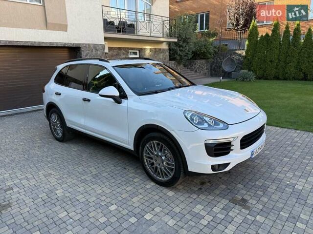 Білий Порше Cayenne, об'ємом двигуна 3.6 л та пробігом 111 тис. км за 31000 $, фото 3 на Automoto.ua