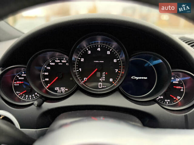 Белый Порше Каен, объемом двигателя 3.6 л и пробегом 126 тыс. км за 28500 $, фото 22 на Automoto.ua