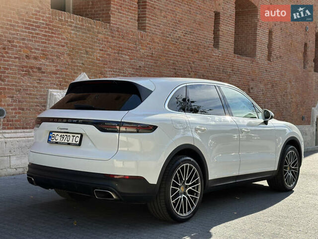 Белый Порше Каен, объемом двигателя 3 л и пробегом 105 тыс. км за 48500 $, фото 7 на Automoto.ua