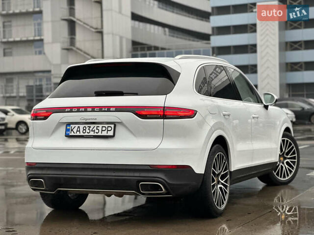 Белый Порше Каен, объемом двигателя 3 л и пробегом 179 тыс. км за 47800 $, фото 3 на Automoto.ua
