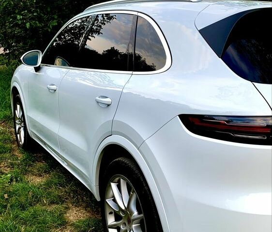 Білий Порше Cayenne, об'ємом двигуна 3 л та пробігом 80 тис. км за 50000 $, фото 10 на Automoto.ua