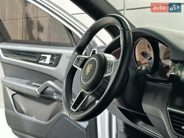 Порше Каен 2018 в Одессе на Automoto.ua Белый Порше Каен, объемом двигателя 3 л и пробегом 45 тыс. км за 52500 $, фото 45 на Automoto.ua