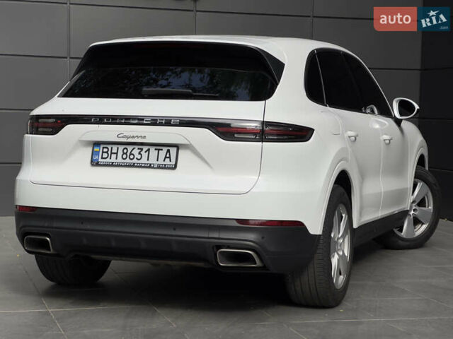 Порше Каен 2018 в Одессе на Automoto.ua Белый Порше Каен, объемом двигателя 3 л и пробегом 45 тыс. км за 52500 $, фото 3 на Automoto.ua