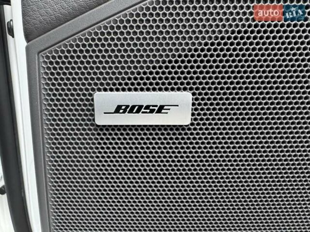 Білий Порше Cayenne, об'ємом двигуна 3 л та пробігом 33 тис. км за 59900 $, фото 58 на Automoto.ua