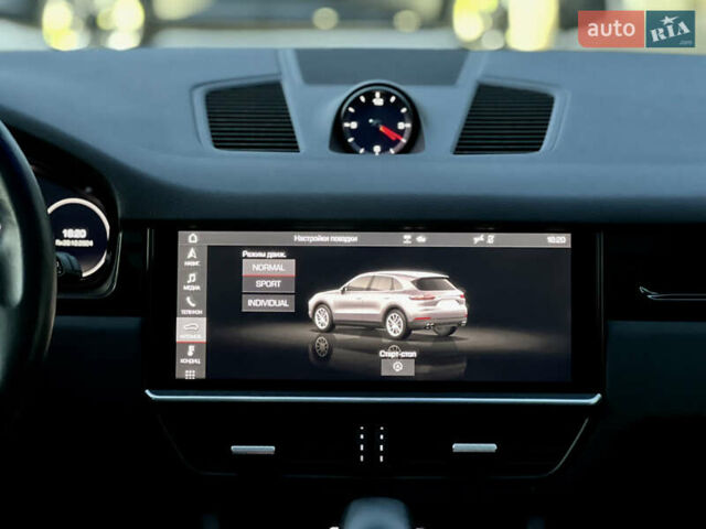 Белый Порше Каен, объемом двигателя 3 л и пробегом 39 тыс. км за 49900 $, фото 43 на Automoto.ua