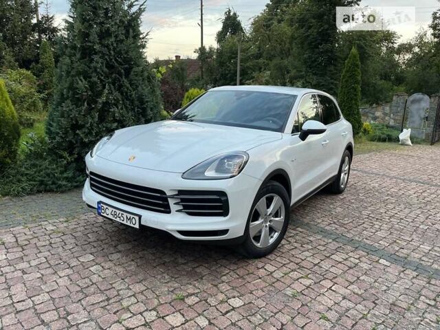 Білий Порше Cayenne, об'ємом двигуна 3 л та пробігом 74 тис. км за 73800 $, фото 4 на Automoto.ua