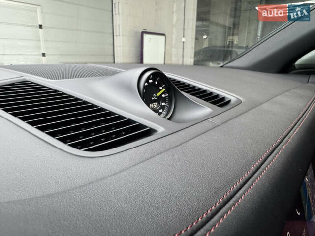 Білий Порше Cayenne, об'ємом двигуна 3 л та пробігом 75 тис. км за 71000 $, фото 66 на Automoto.ua