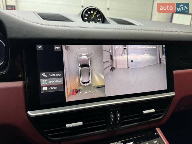 Білий Порше Cayenne, об'ємом двигуна 3 л та пробігом 75 тис. км за 71000 $, фото 53 на Automoto.ua