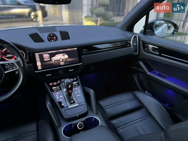 Белый Порше Каен, объемом двигателя 3 л и пробегом 39 тыс. км за 49900 $, фото 38 на Automoto.ua