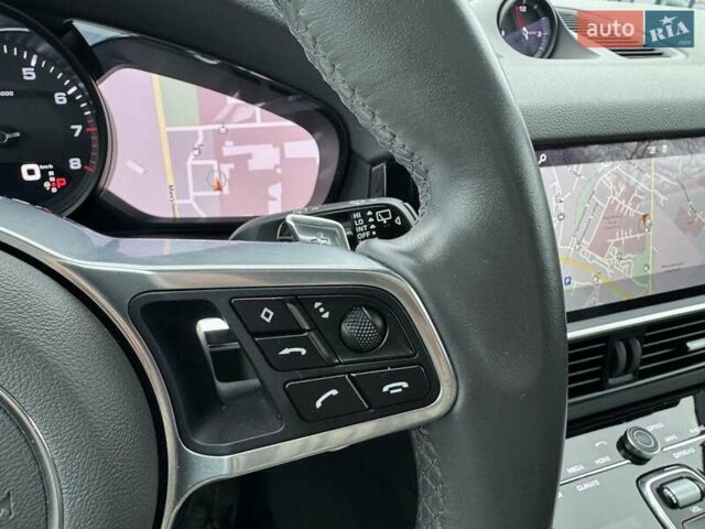 Білий Порше Cayenne, об'ємом двигуна 3 л та пробігом 33 тис. км за 59900 $, фото 3 на Automoto.ua