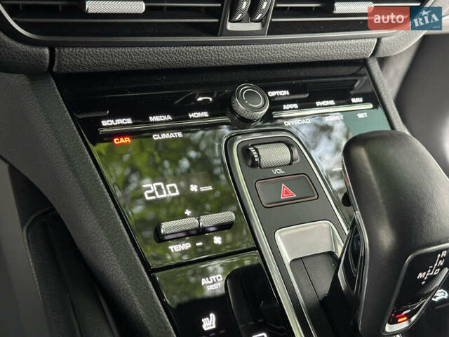 Порше Каен 2018 в Одессе на Automoto.ua Белый Порше Каен, объемом двигателя 3 л и пробегом 45 тыс. км за 52500 $, фото 62 на Automoto.ua