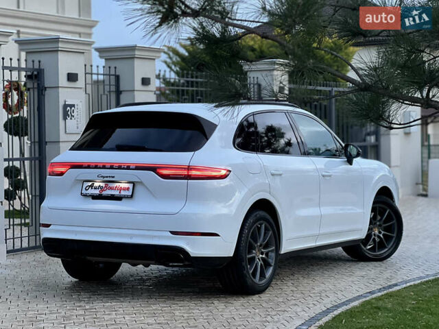 Порше Cayenne 2018 у Одесі на Automoto.ua Білий Порше Cayenne, об'ємом двигуна 3 л та пробігом 32 тис. км за 52000 $, фото 17 на Automoto.ua