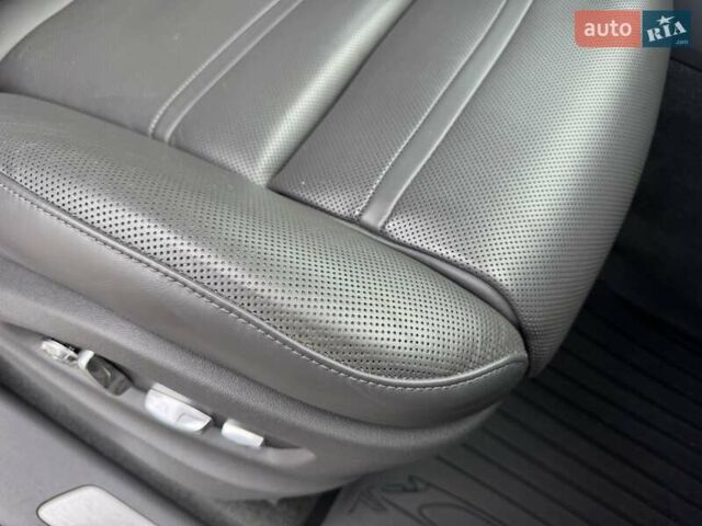 Білий Порше Cayenne, об'ємом двигуна 3 л та пробігом 33 тис. км за 59900 $, фото 64 на Automoto.ua