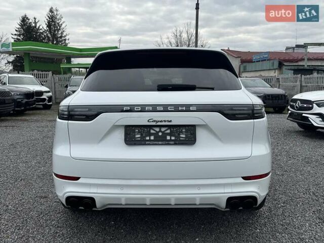 Білий Порше Cayenne, об'ємом двигуна 3 л та пробігом 33 тис. км за 59900 $, фото 33 на Automoto.ua